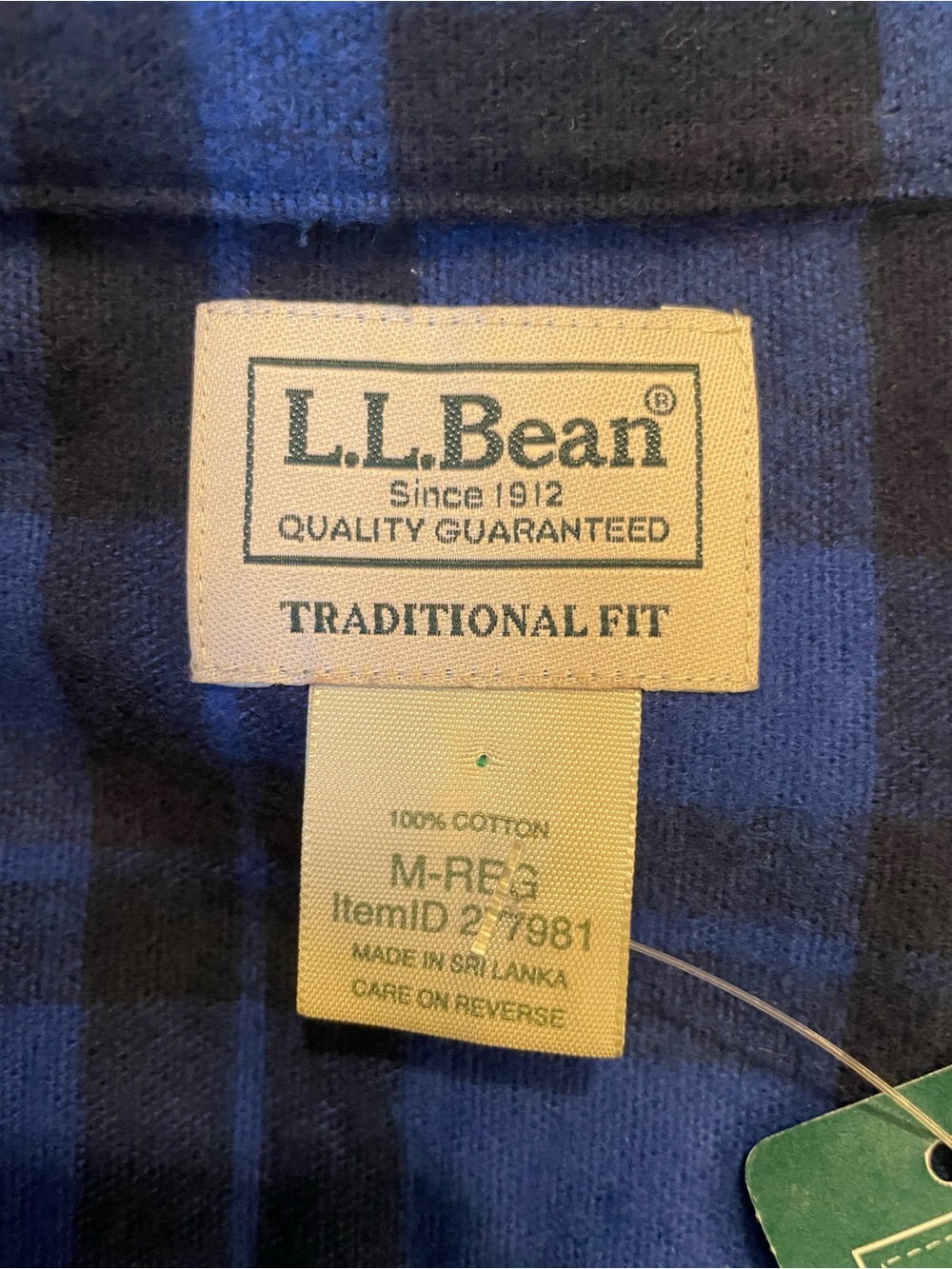 L.L.Bean Men’s Plaid Shirt M Blue Black 100% Cotton Flannel Traditional Fit NWT - Picture 4 of 9